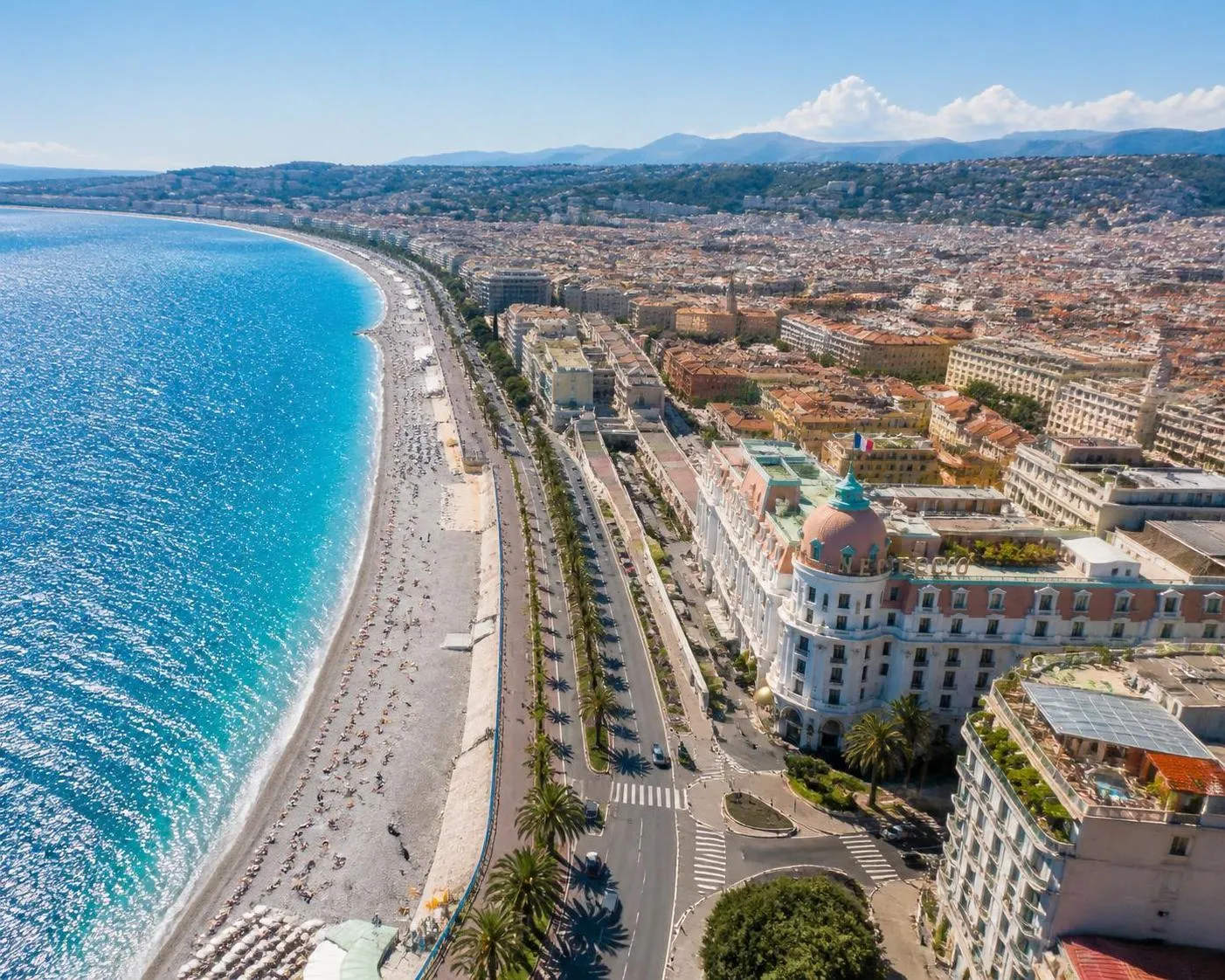 découvrez nos conseils pour choisir un hôtel à nice en bord de mer et profiter d'un séjour inoubliable alliant confort, vue imprenable et accès direct à la plage.