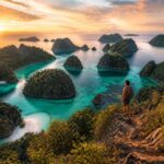 Découvrez Raja Ampat, l'archipel mystérieux de Papouasie-Occidentale, paradis des aventuriers avec ses paysages uniques, sa biodiversité marine exceptionnelle et ses trésors naturels à explorer.